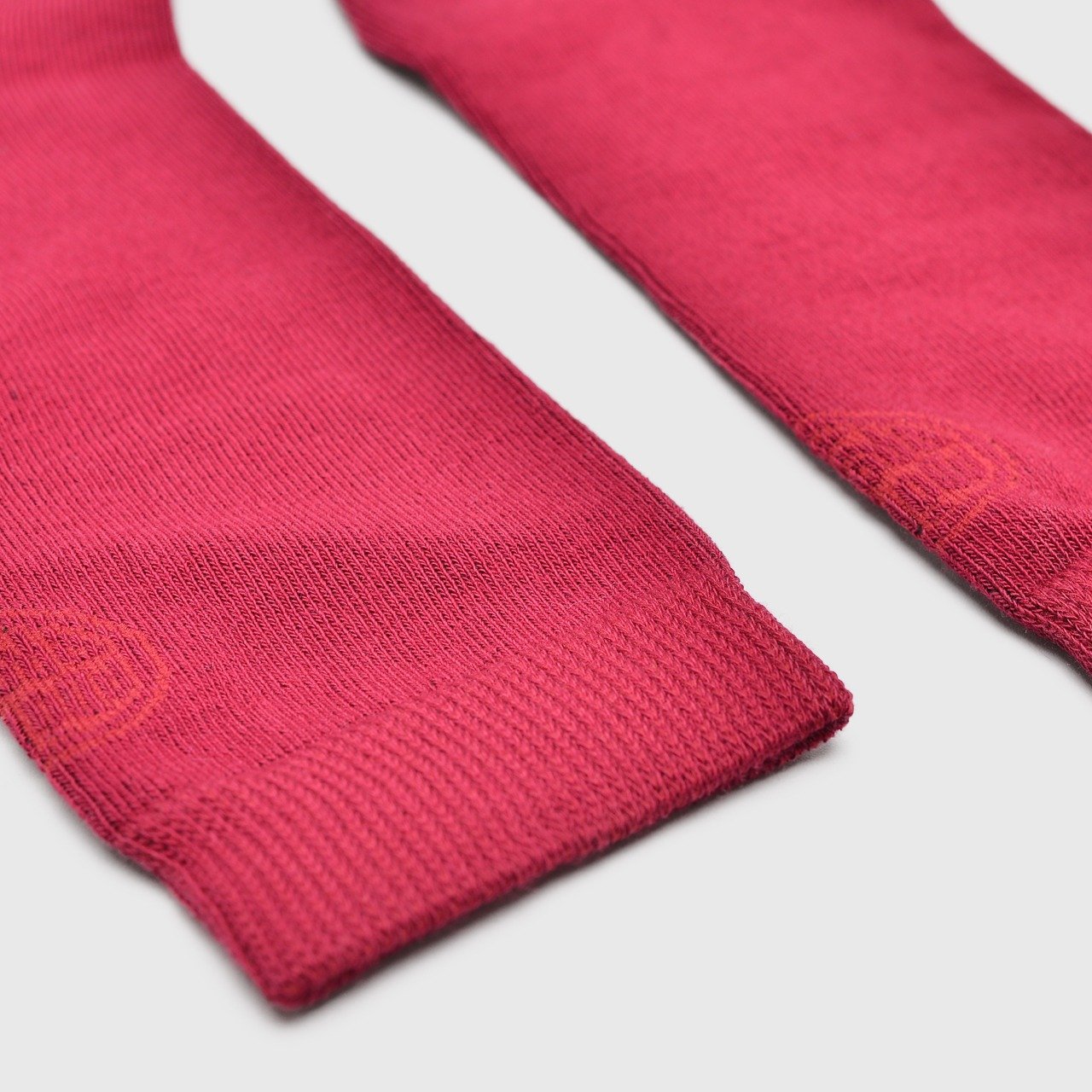Rumi Long Socks Maroon - Image 3