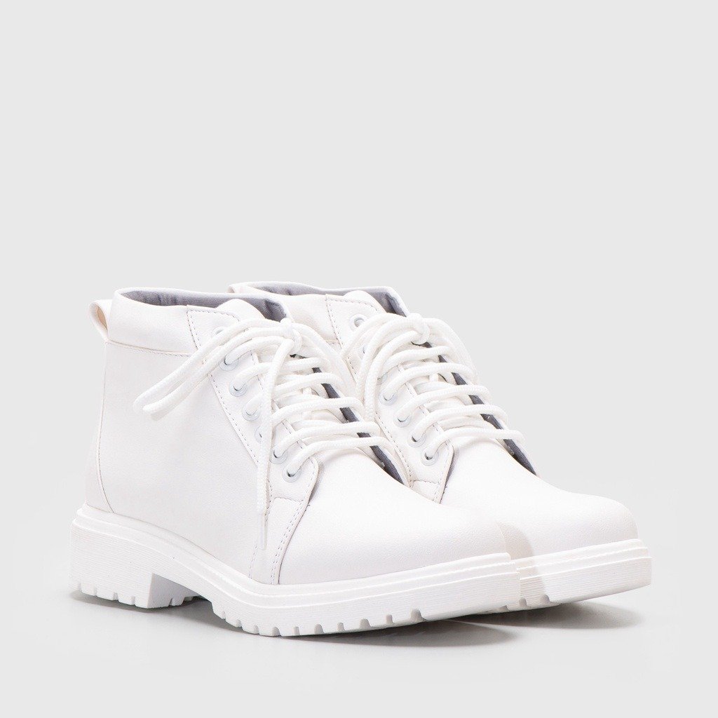Butterpop Boots White