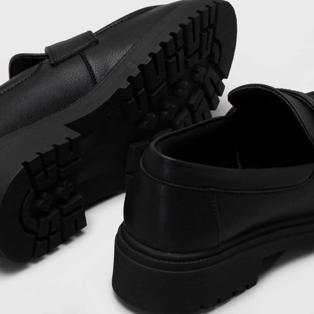 Camira Oxford Black - Image 6