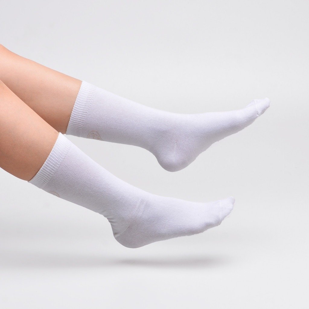 Rumi Long Socks White