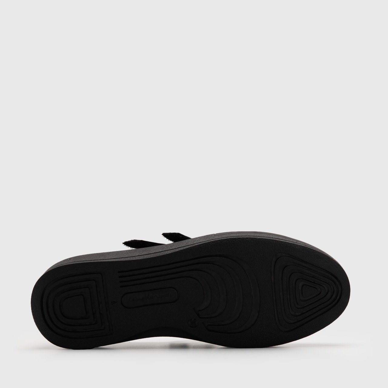 Aviwe Sneakers Genuine Leather Bnw - Image 5