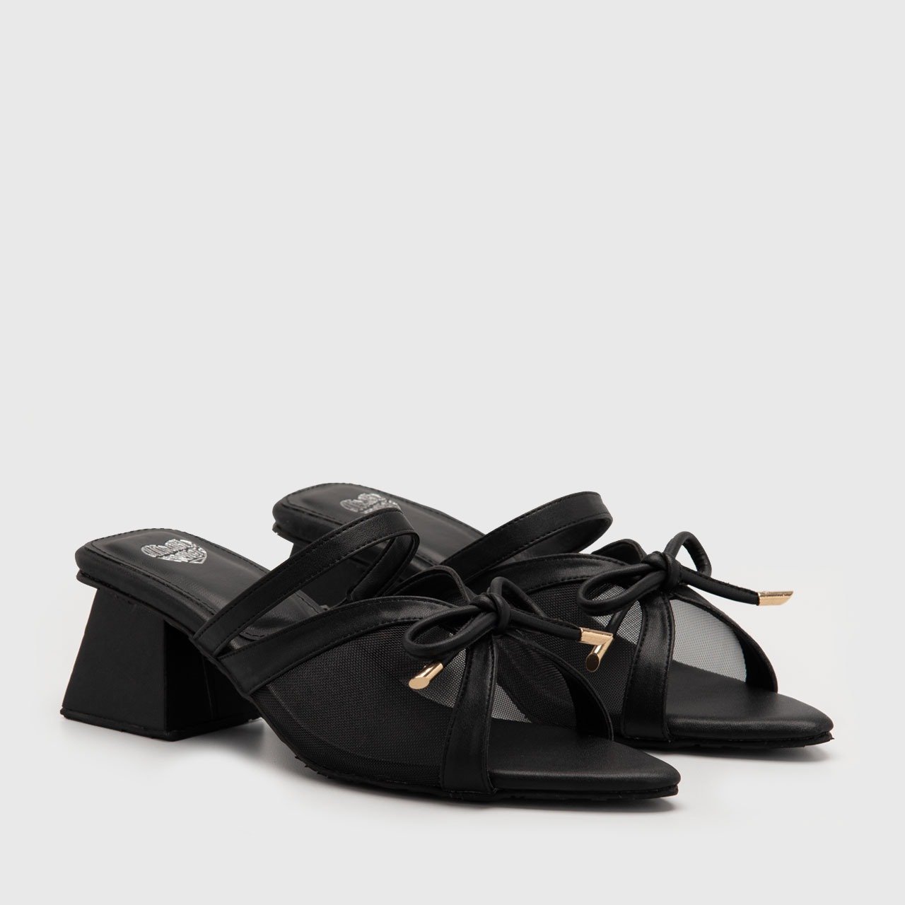 Trela Heels Black