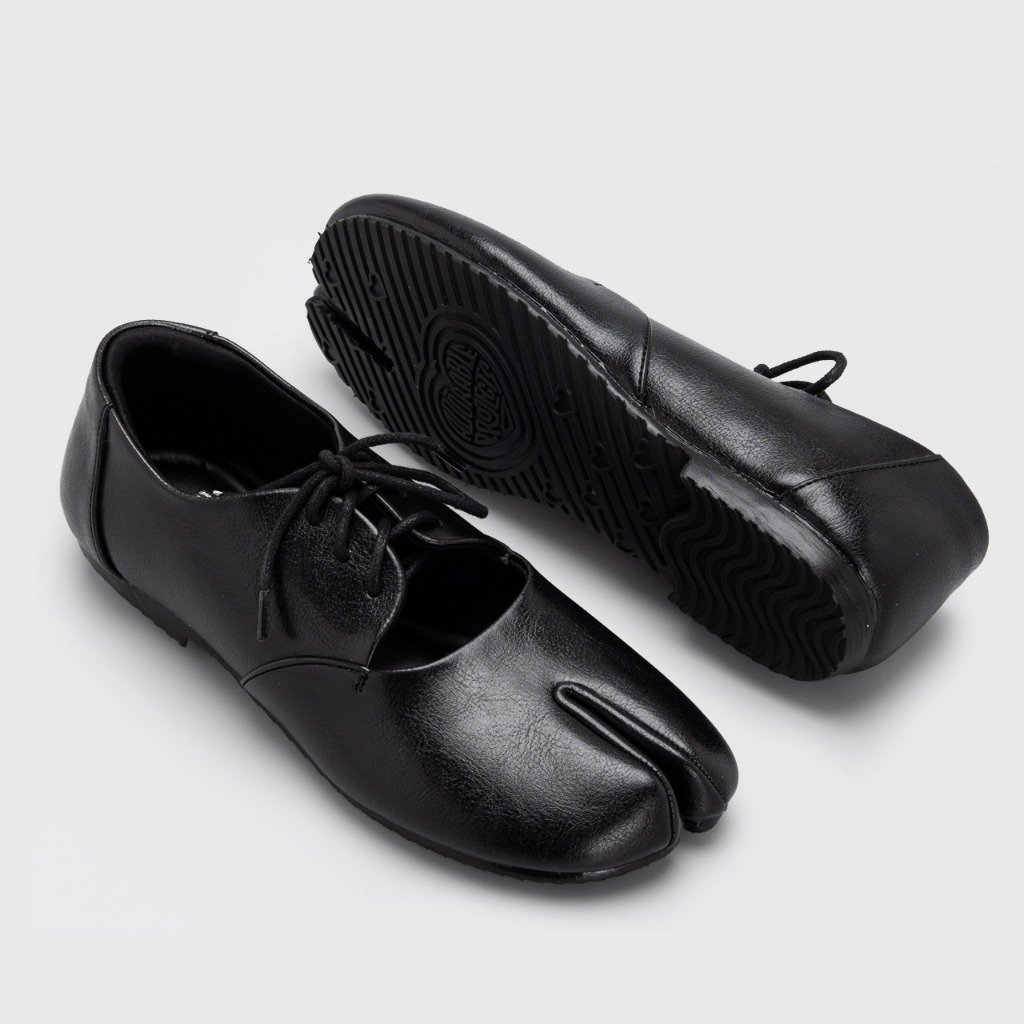 Moneera Flat Shoes Black - Image 4