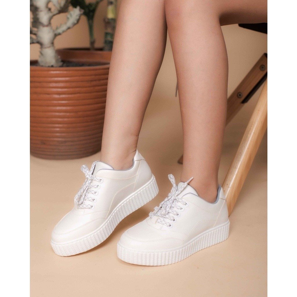 Medalion White Sneakers