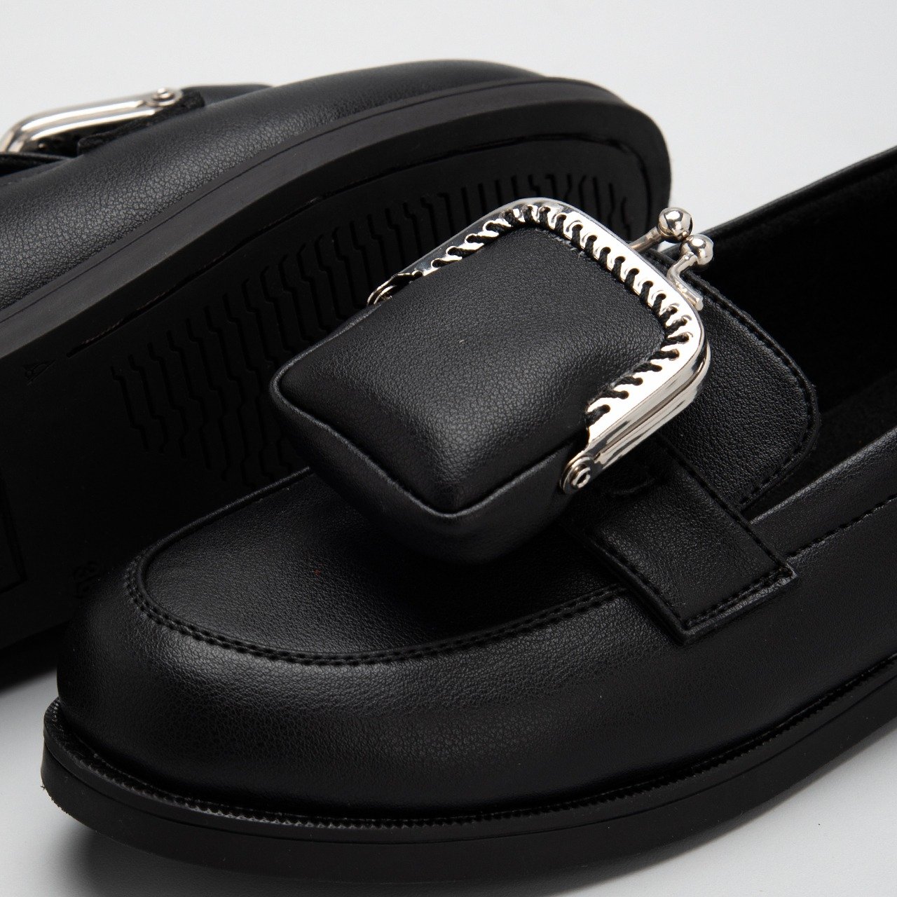 Shaquille Loafer Black - Image 4