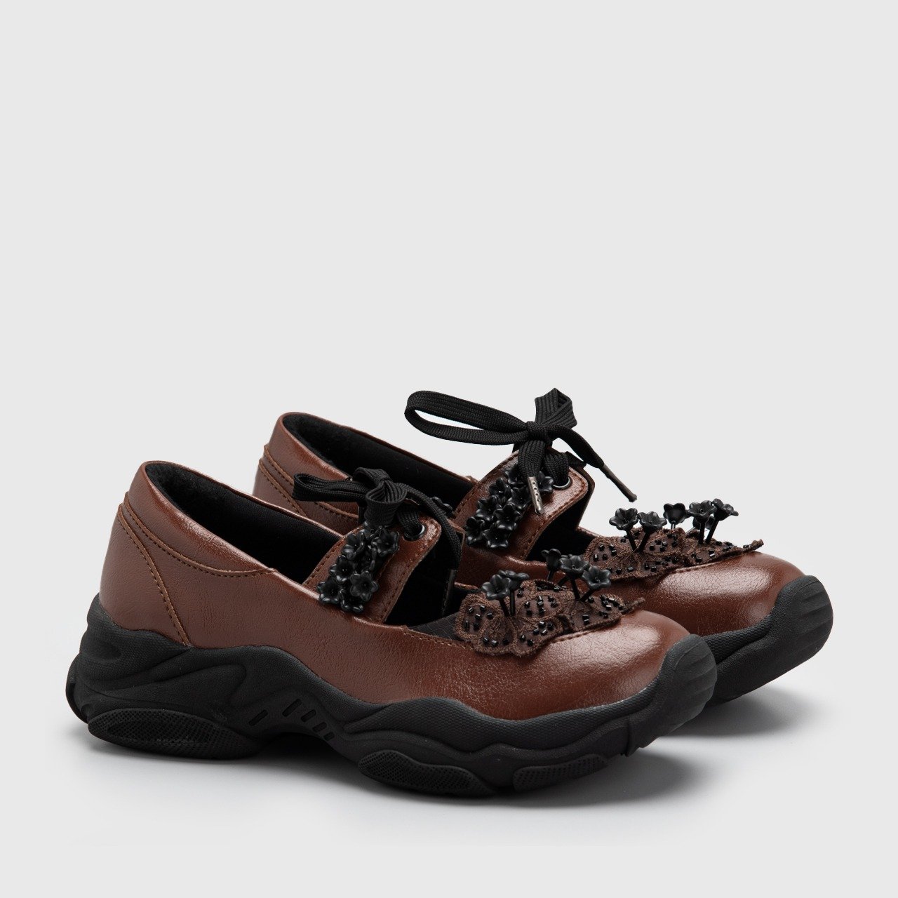 Kehlani Sneakers Brown