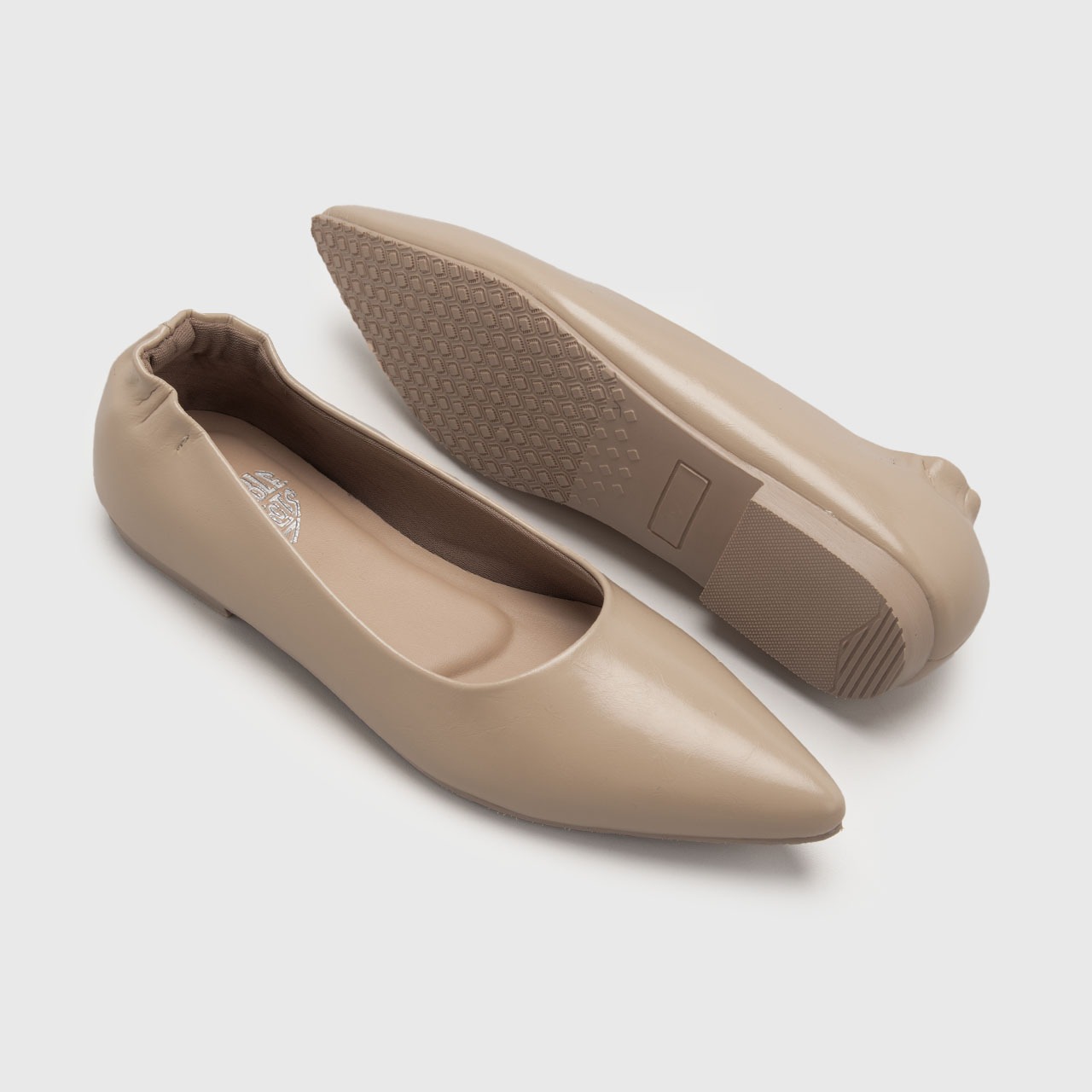 Solana Pointy Flat Nude - Image 3