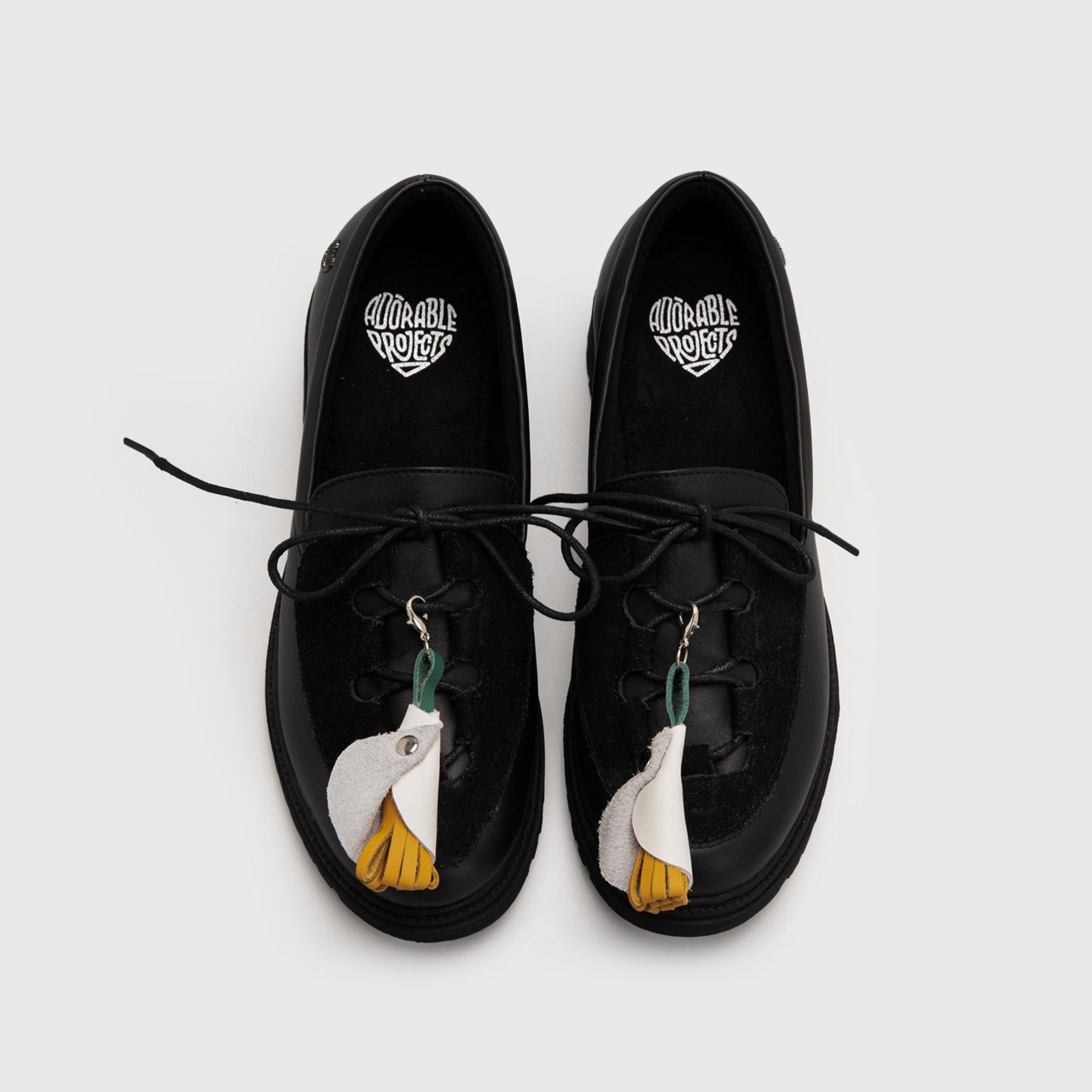 Wipe Shoe Charm Yellow - Image 4