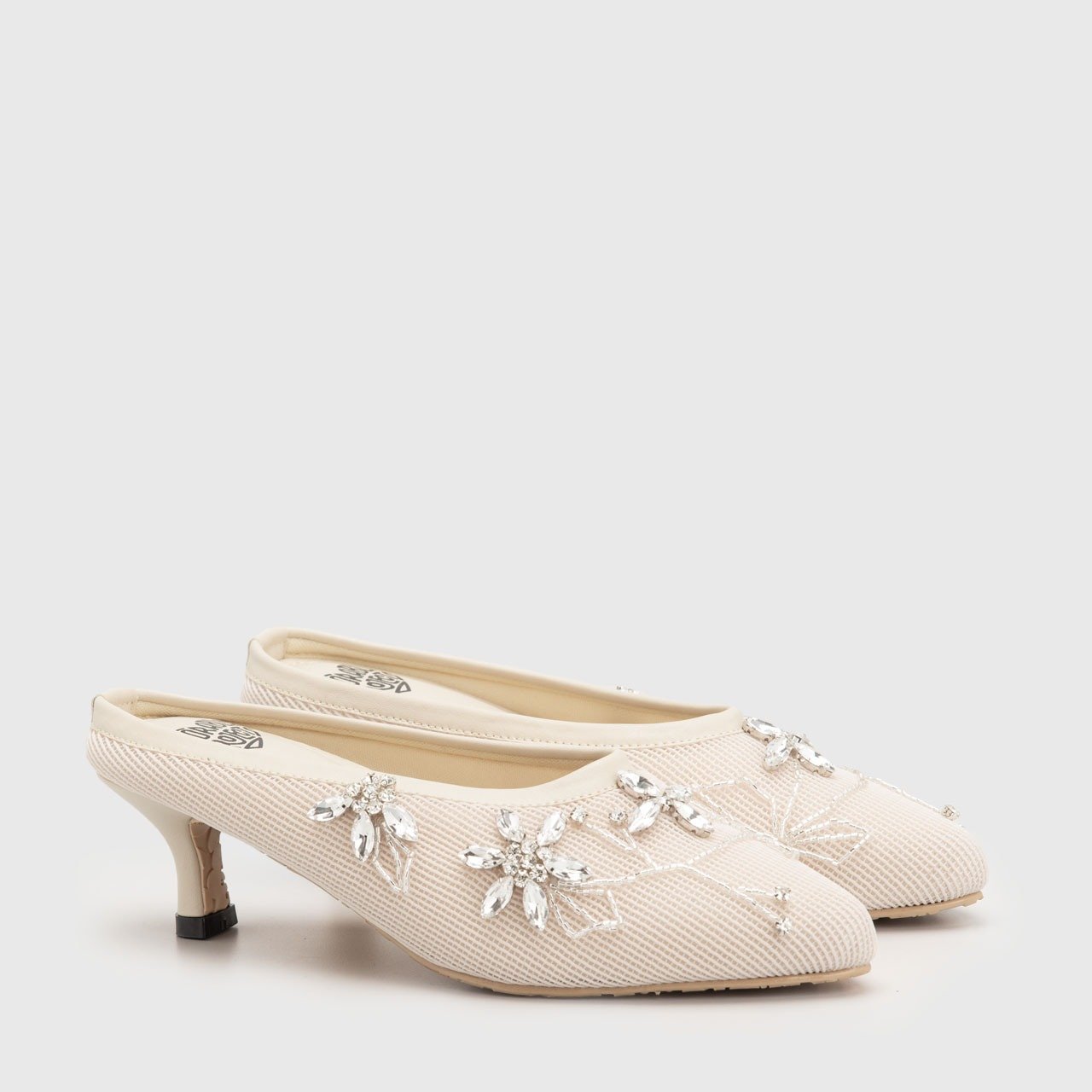 Arinya Mules Heels Creamy