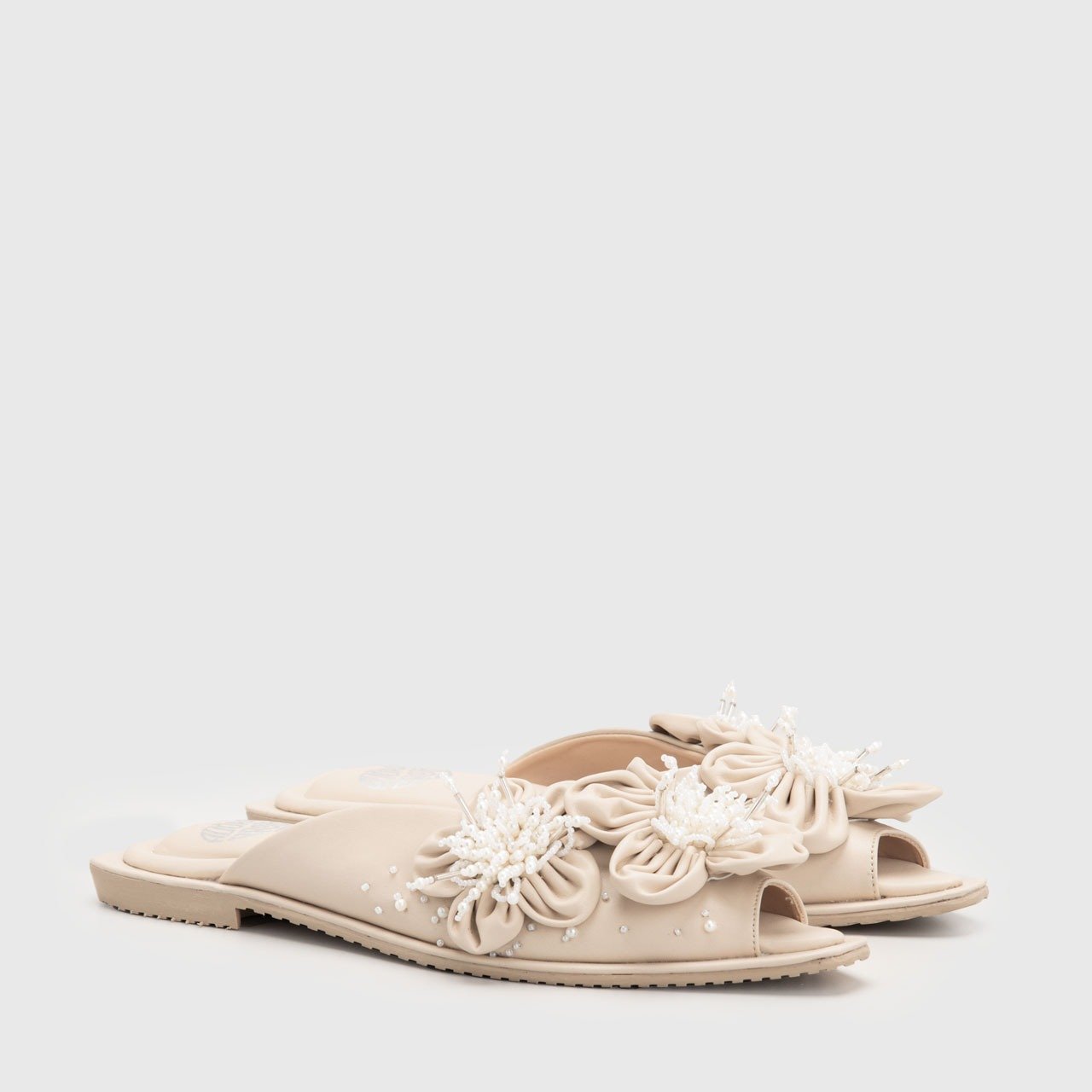 Fleuria Sandals Cream
