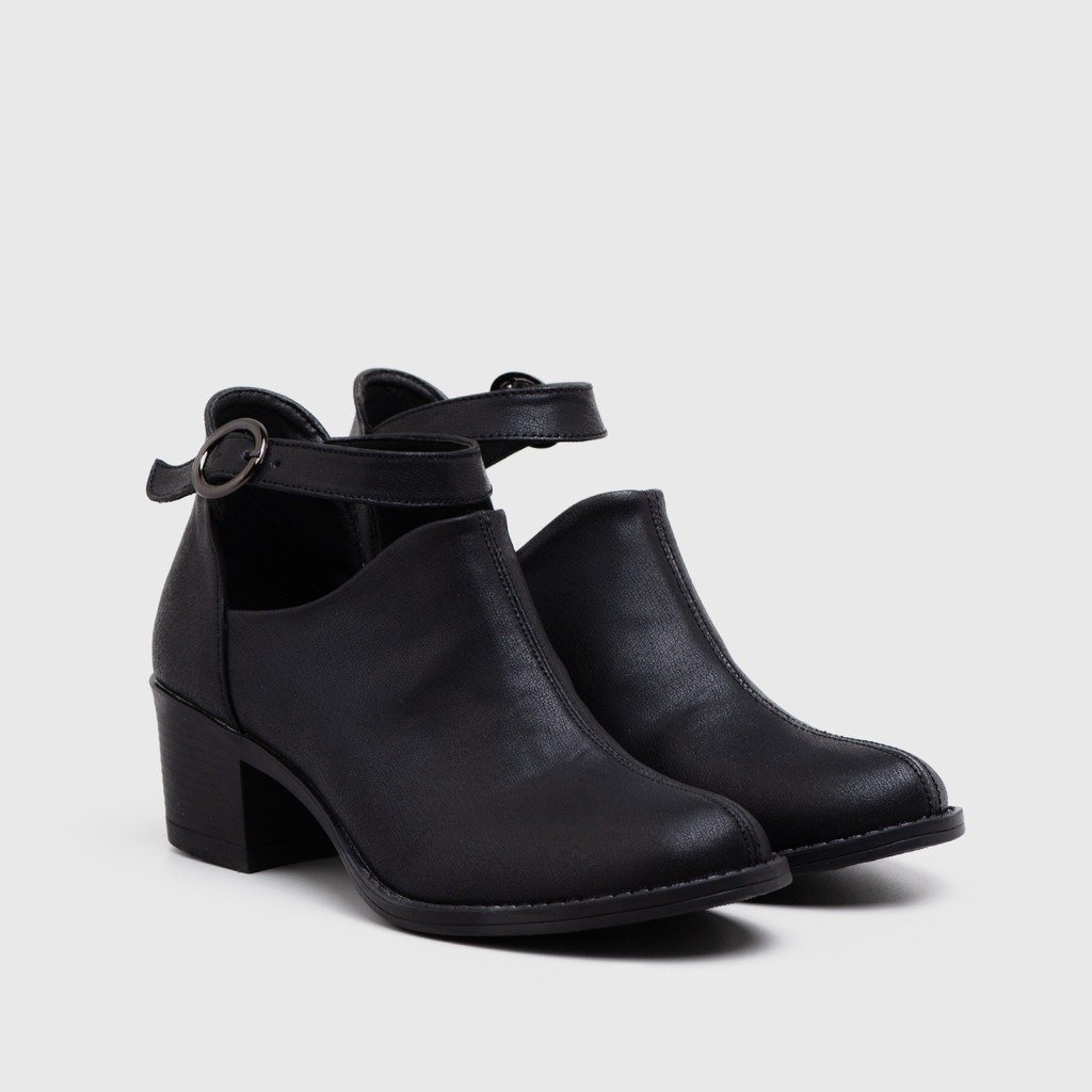 Lodka Boots Black Heels