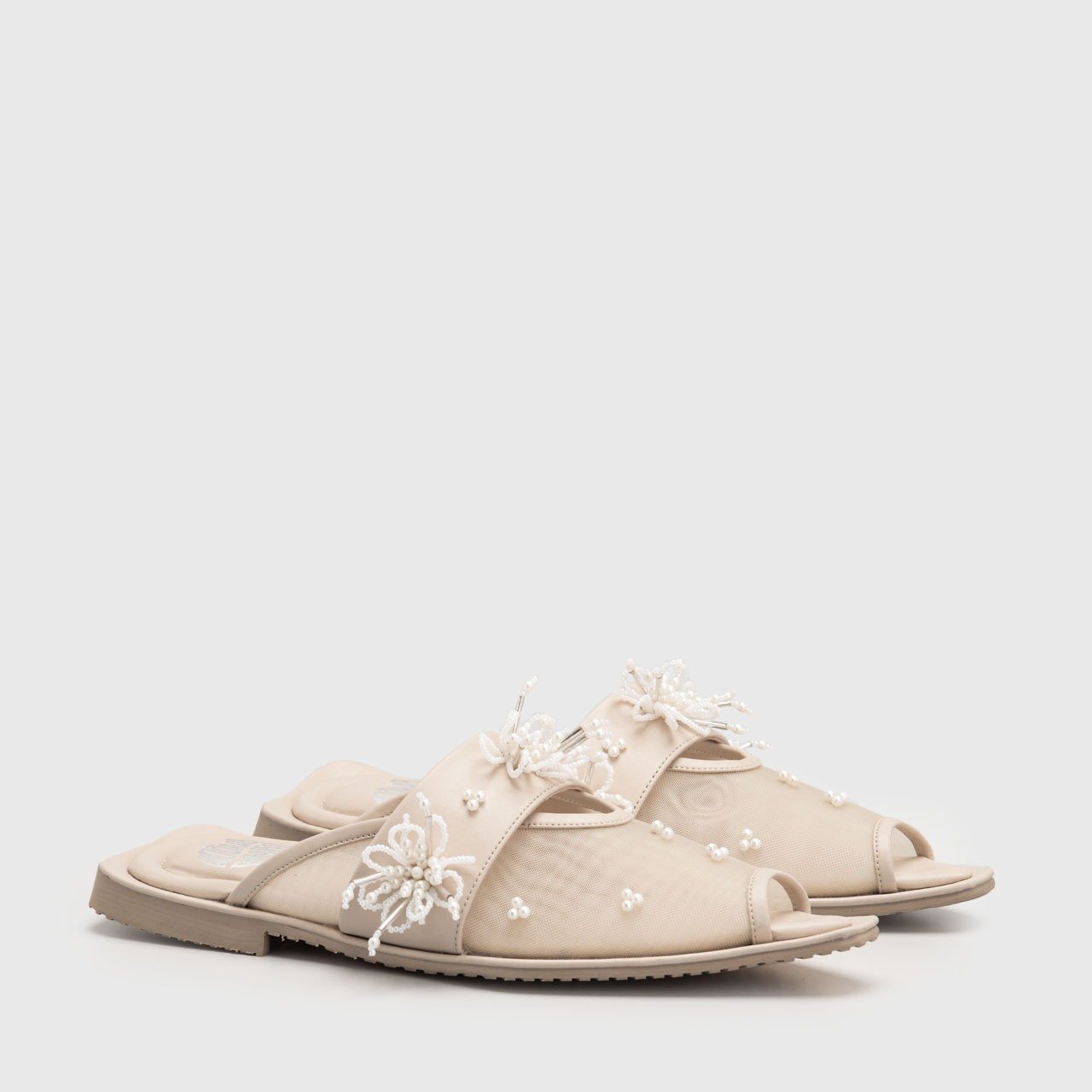 Vivra Sandals Cream
