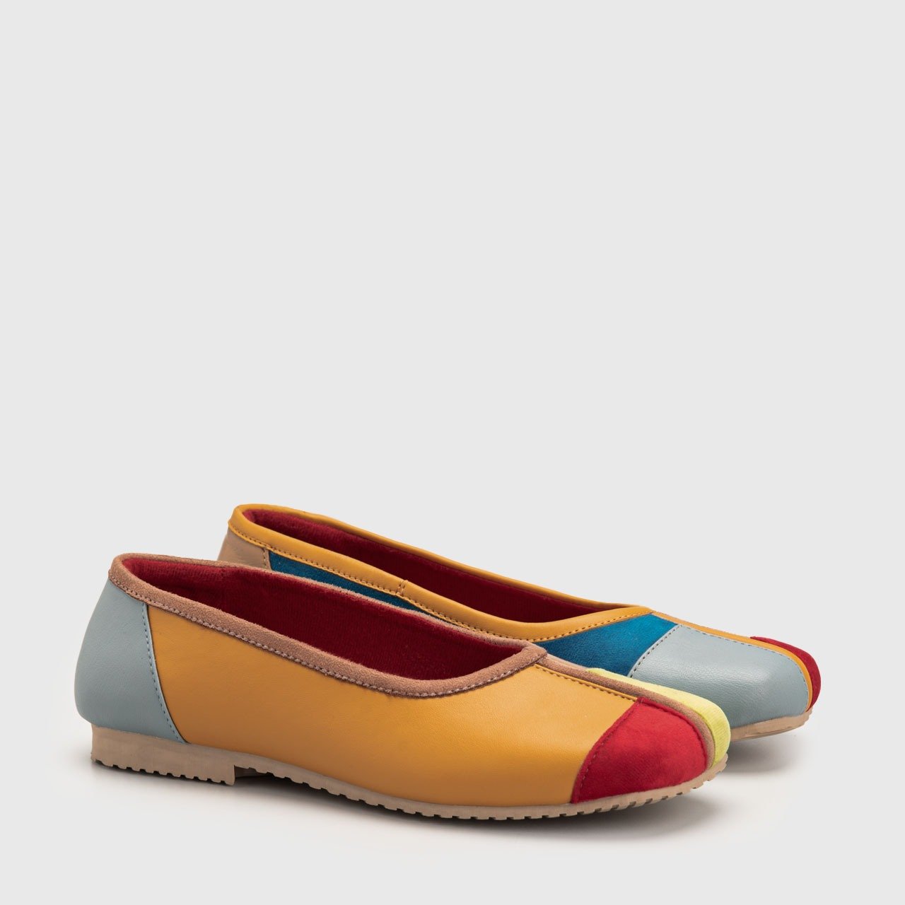 Zevela Flat Shoes Colorblock