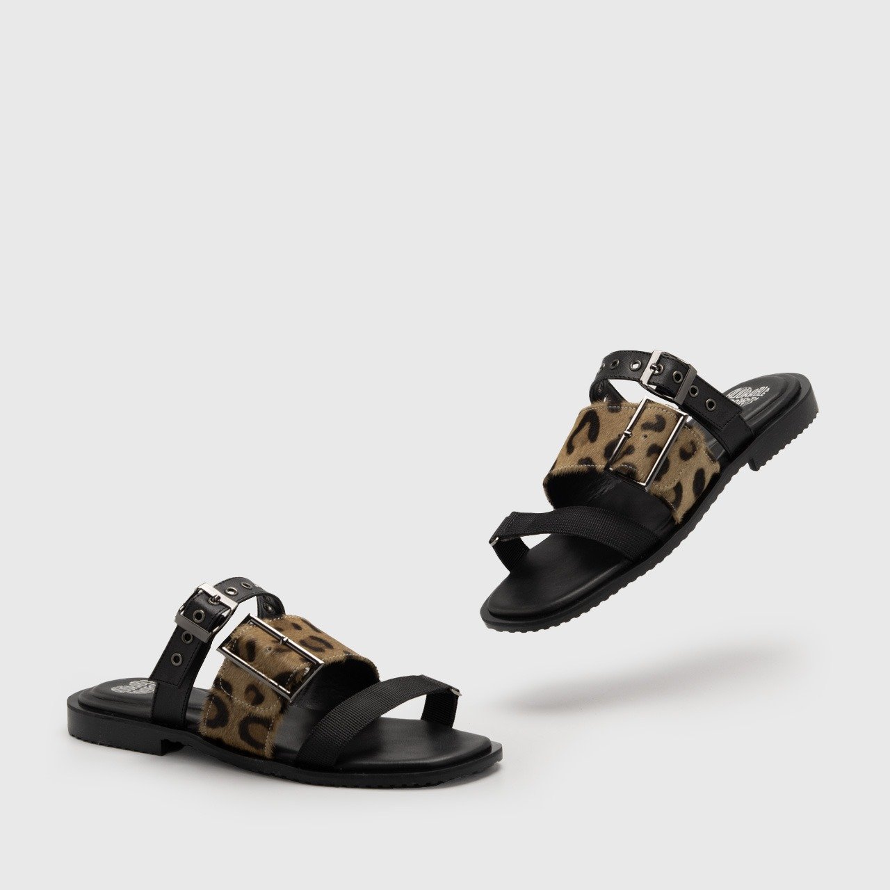 Adorable Projects - Valeya Sandals Genuine Leather Black - Sandal Wanita