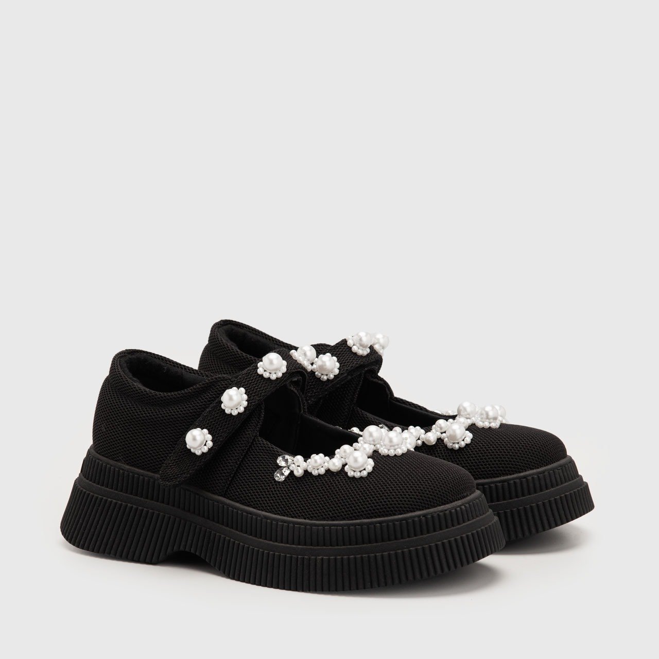 Ella Embelish Sneakers Black