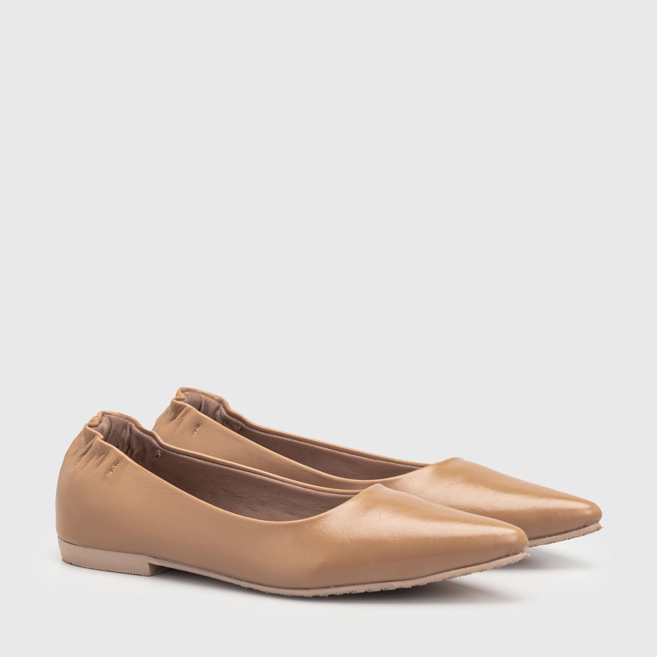 Solana Pointy Flat Camel