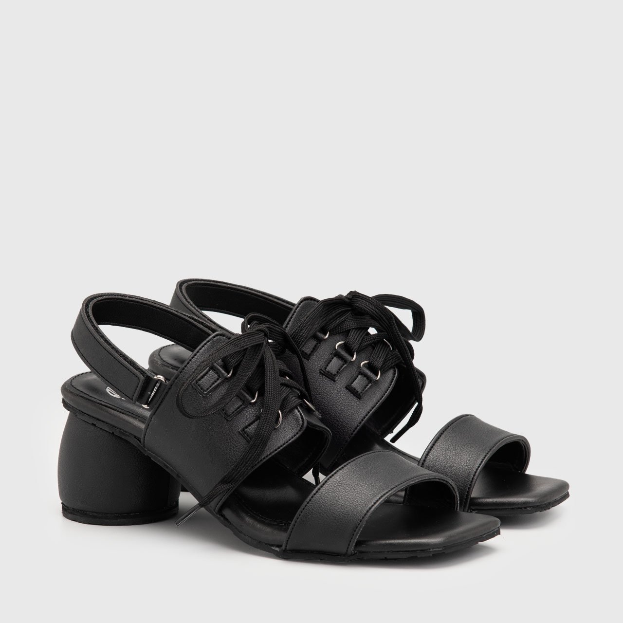 Veloura Heels Black
