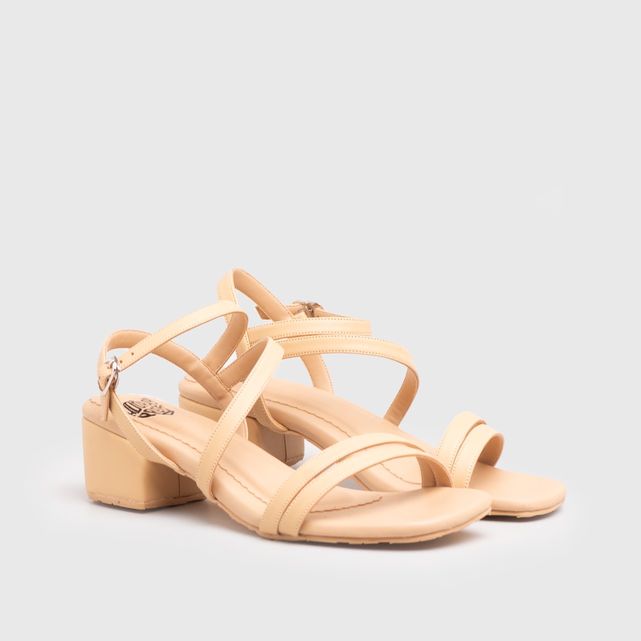 Joanessa Heels Nude